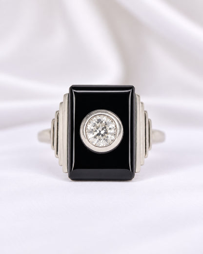 Art Deco-Style Ring, 0.28-carat G/SI1 Diamond &amp; Onyx “Éliane”