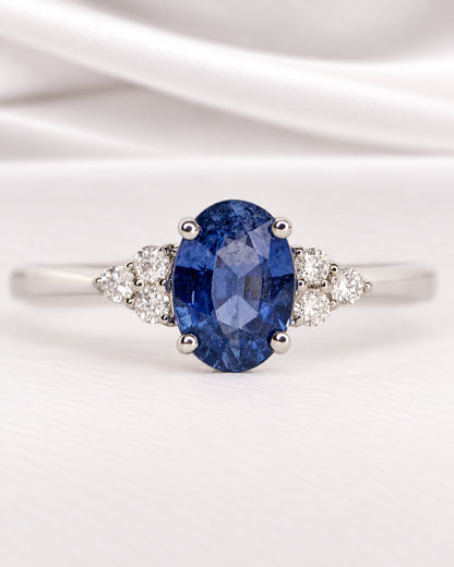 Bague Trilogie Saphir 0.85 carat &amp; Diamants "Gwendoline"
