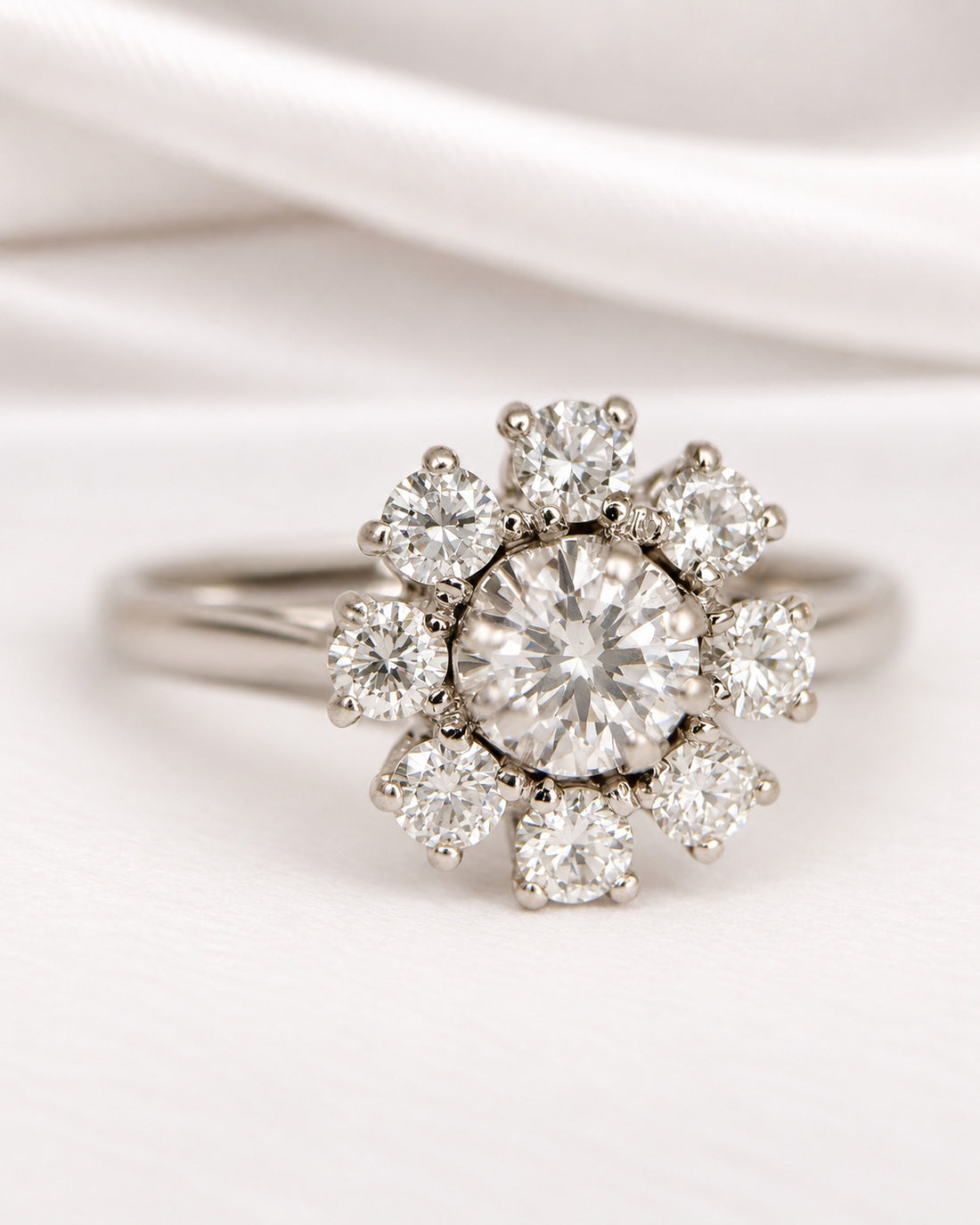Bague Marguerite Diamants 0.62 carat "Mélanie"