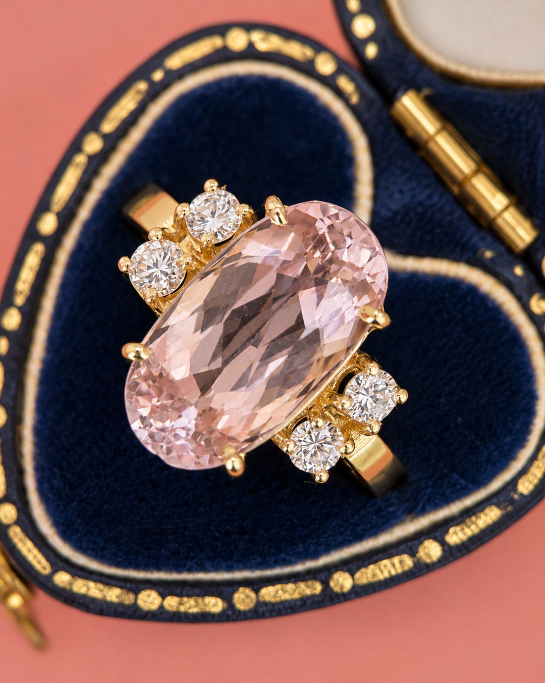 Bague Cocktail Trilogie Kunzite 5.90 carats &amp; Diamants 0.32 carat "Hilda" 5.02g