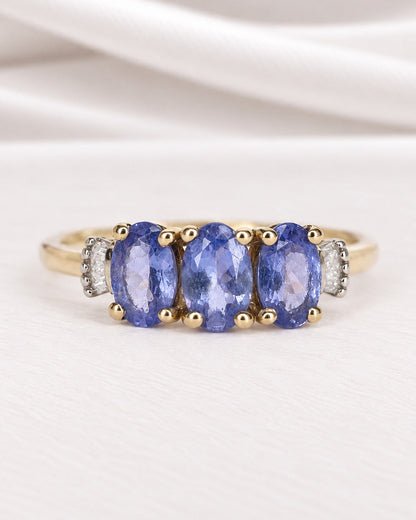 Anillo trilogía de tanzanitas de 1.63 quilates y diamantes «Flore»