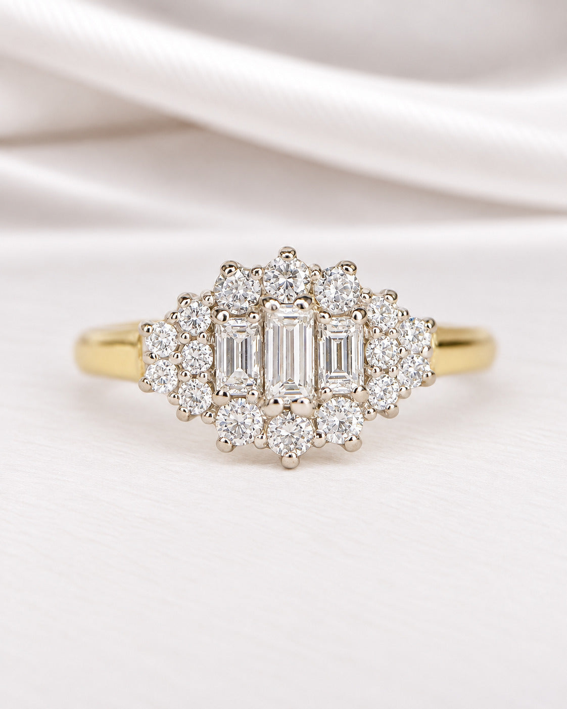 Bague Trilogie Marguerite Diamants 0.66 carat 4.43g "Geraldine"