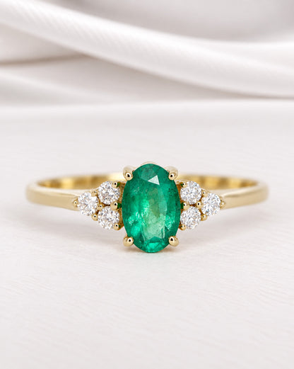 Bague Trilogie Émeraude 0.55 carat &amp; Diamants "Nadine"