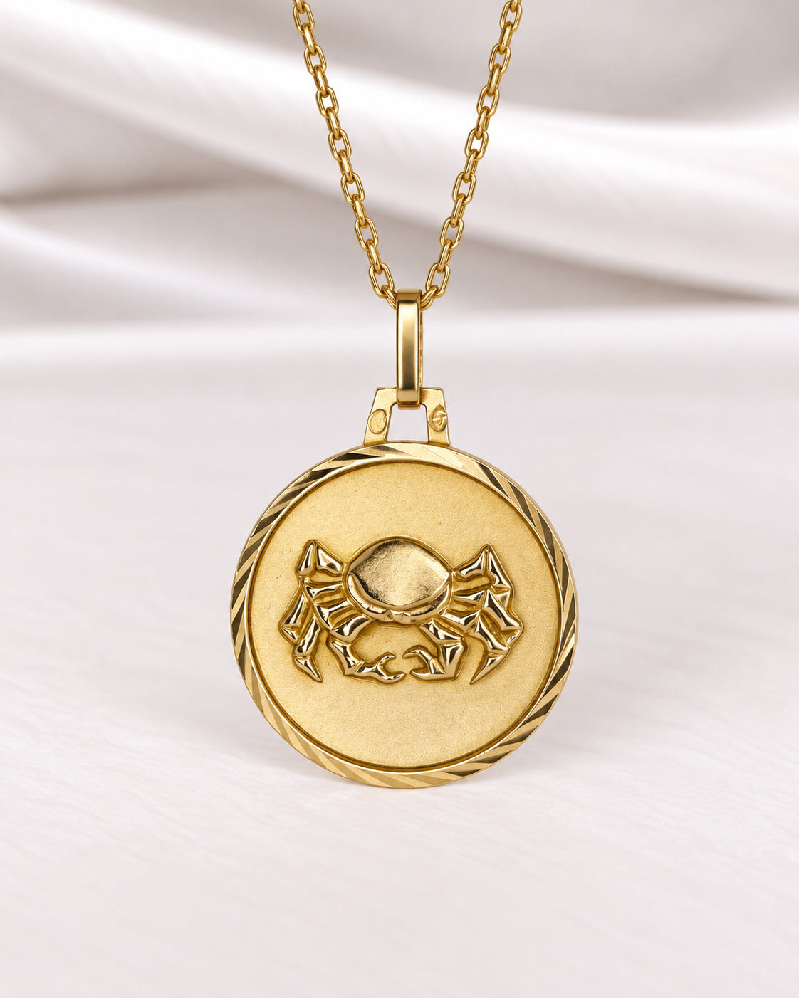 Pendentif Zodiaque Cancer Or Jaune 18 carats "Yuna"