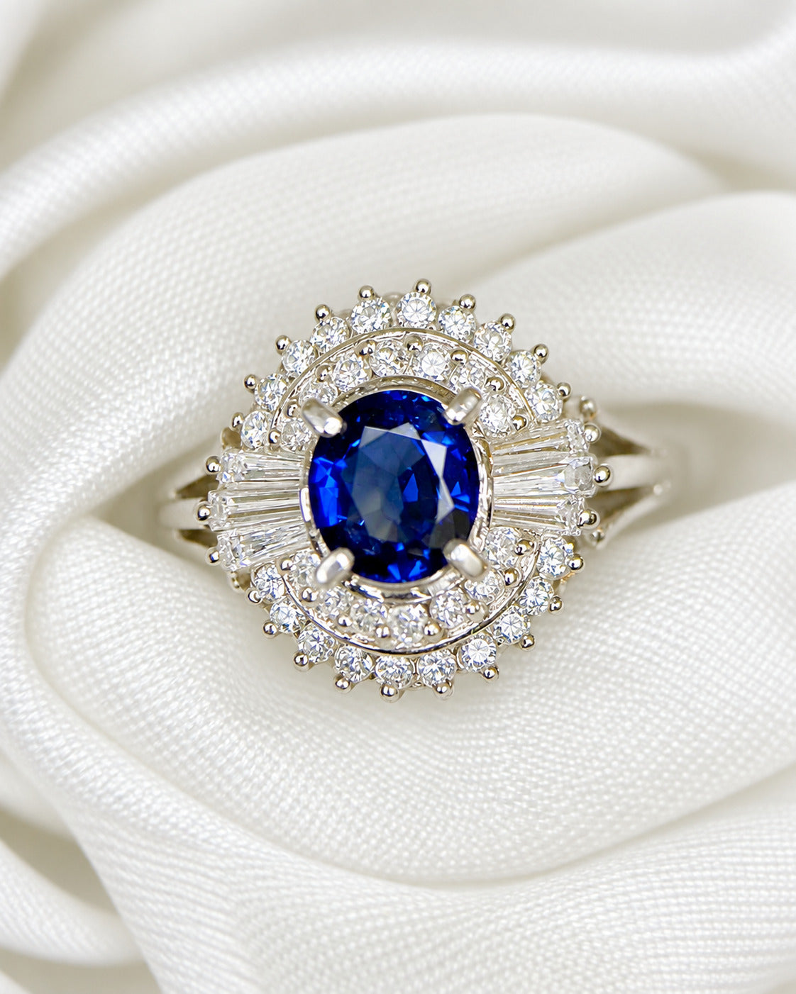 Bague Marguerite Saphir 0.60 carat &amp; Diamants 0.30 carat 4.04g "Lana"
