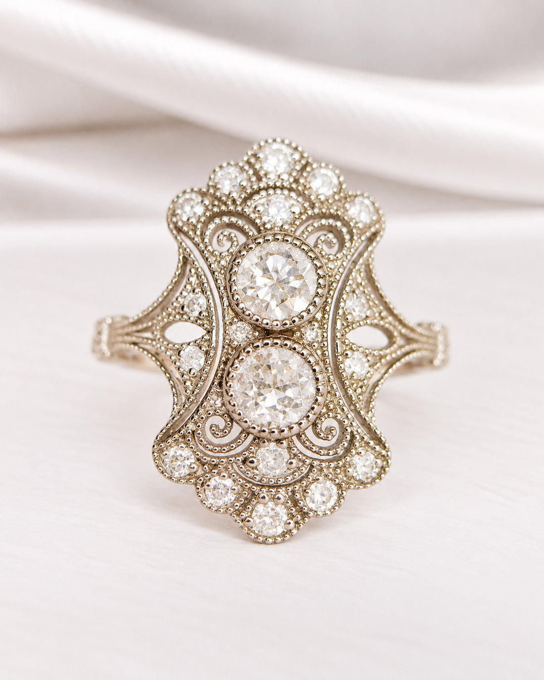 Bague Style Art-Déco Diamants 0.84 carat "Paola"