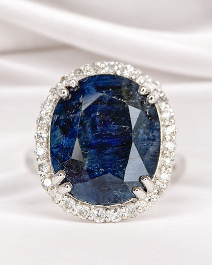Anillo Margarita de zafiro de 12.17 quilates y diamantes de 0.50 quilates, 8.75 g, «Sofia»