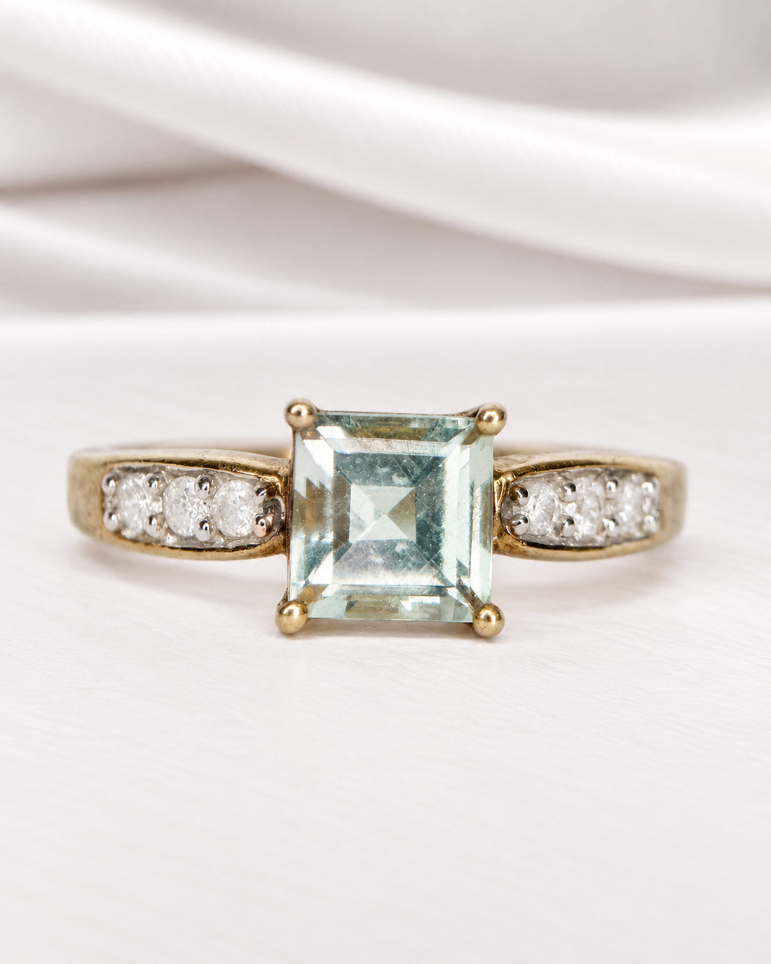 1.20-carat Prasiolite Quartz &amp; Diamond Trilogy Ring "Ava"