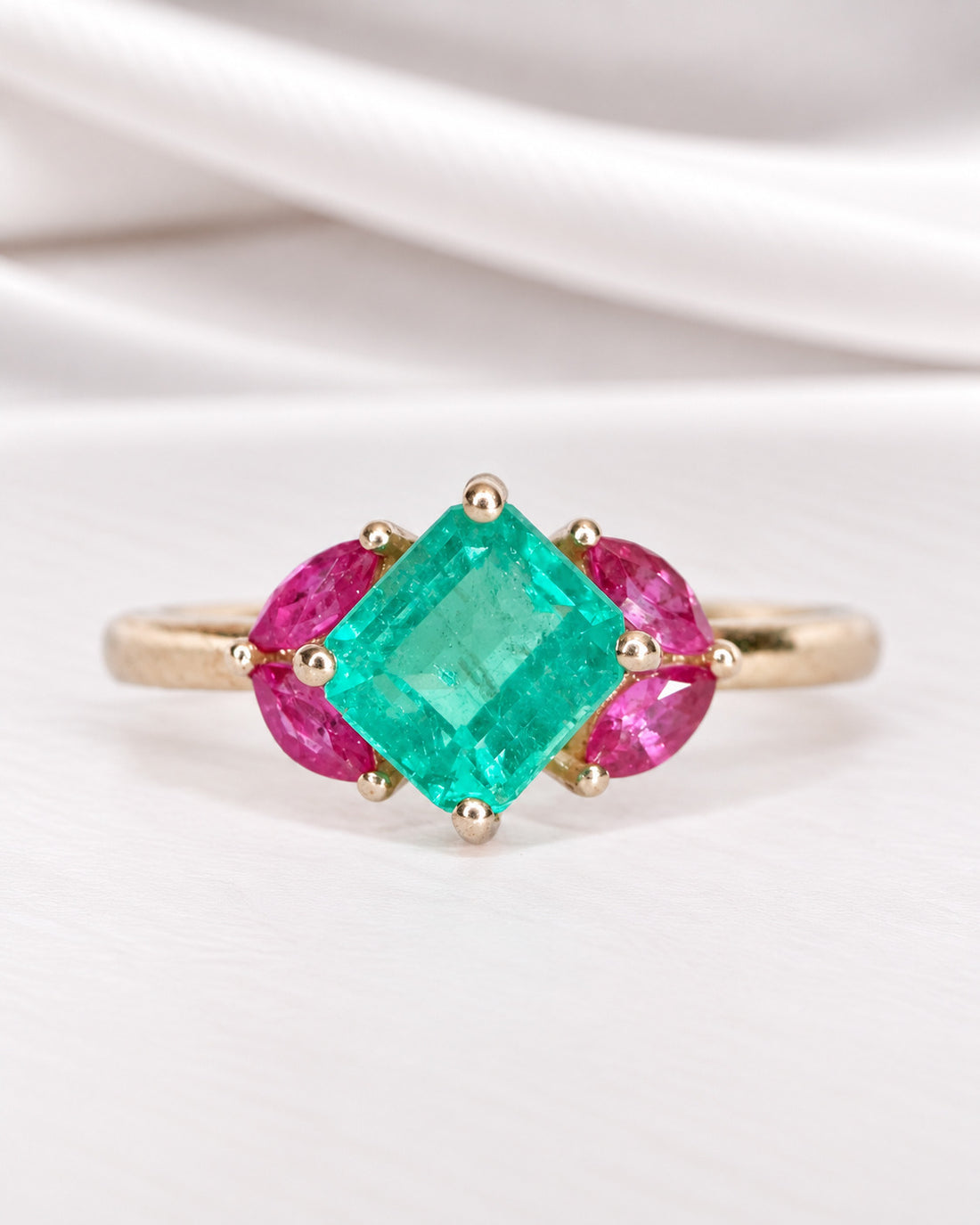 Colombian Emerald 1.34 carat &amp; Ruby 0.60 carat Trilogy Ring "Amalia"