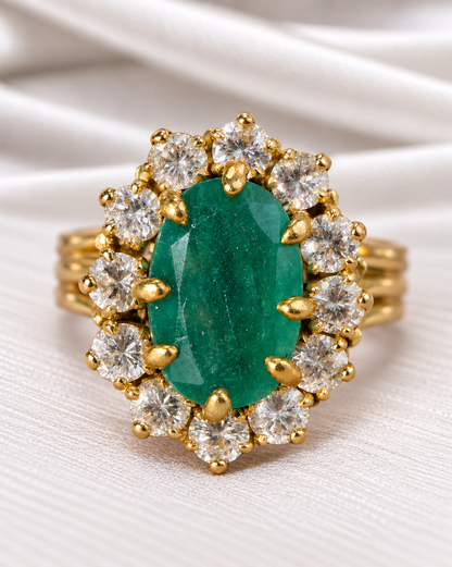 Anillo Margarita Esmeralda 2.80 quilates y Diamantes 9.92g "Corneille"