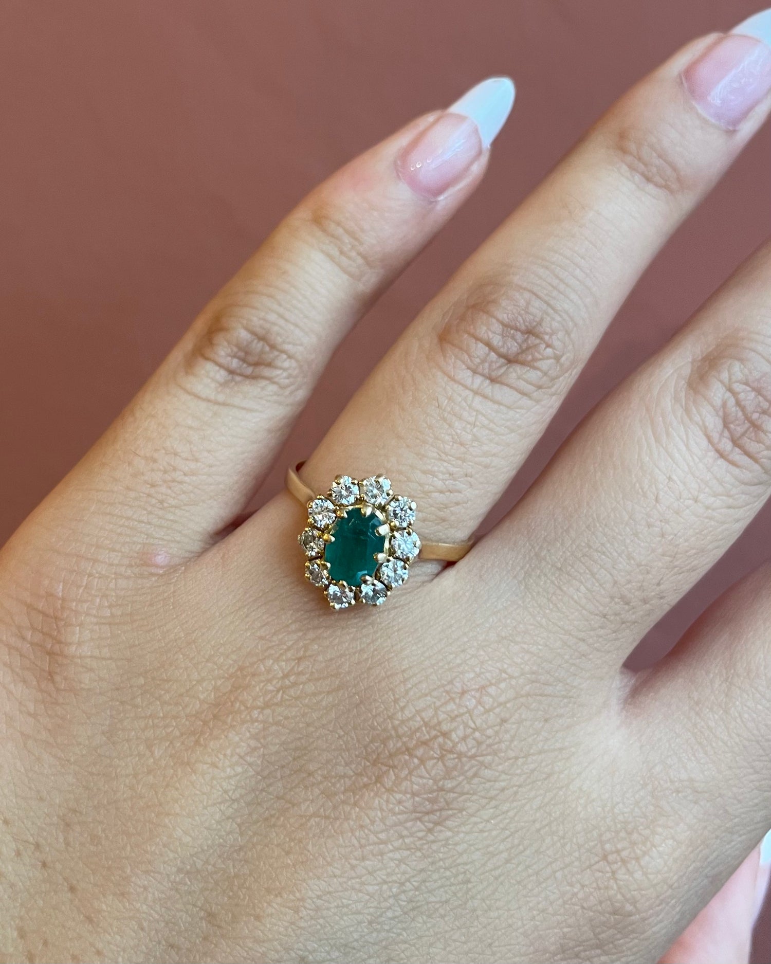 Bague Marguerite Emeraude 0.78 carat &amp; Diamants “Cécilia”