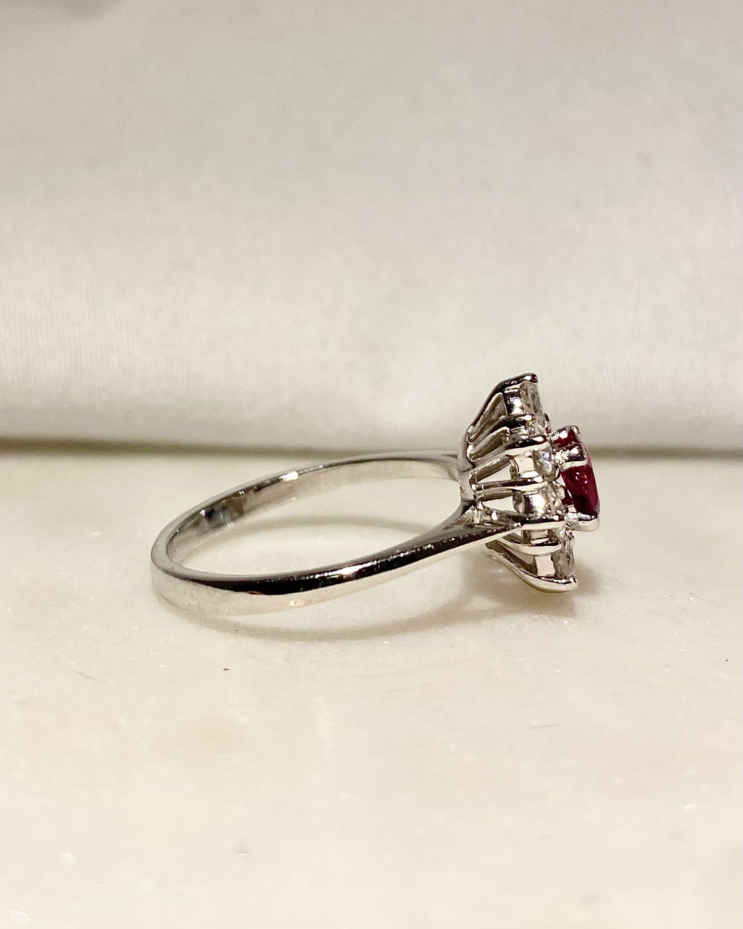 Bague Marguerite Rubis 0.32 carat &amp; Diamants “Liliana”