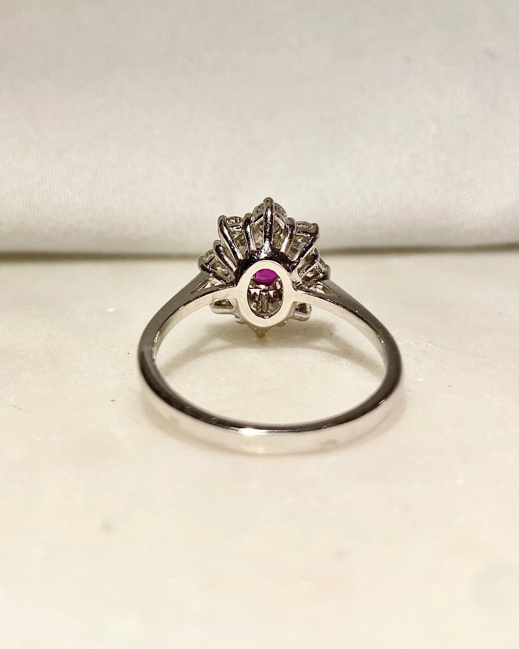 Anillo Margarita Rubí 0.32 quilates y Diamantes “Liliana”
