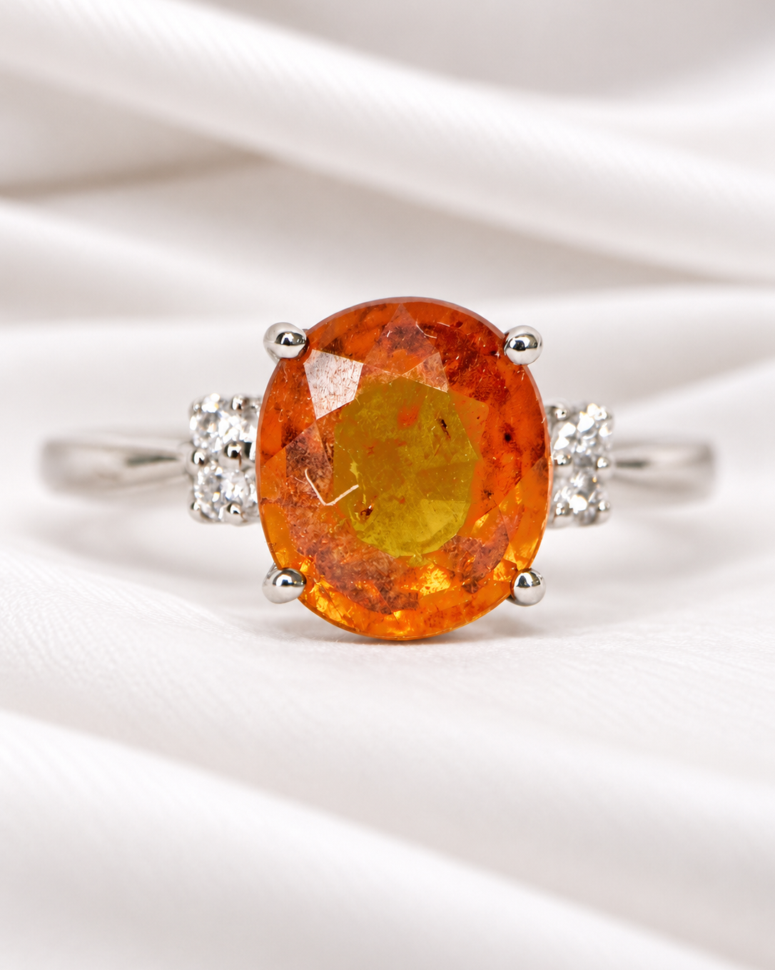 Bague Trilogie Grenat Spessartite 2.83 carats &amp; Diamants "Clara"