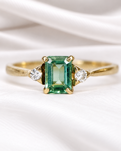 Indigolite Tourmaline and Diamond Trilogy Ring "Ninon"
