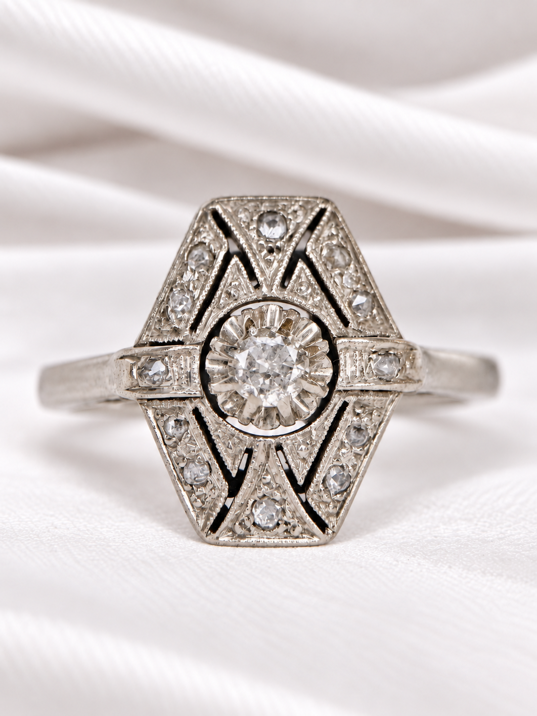 Art Deco Diamond Ring "Heloise"