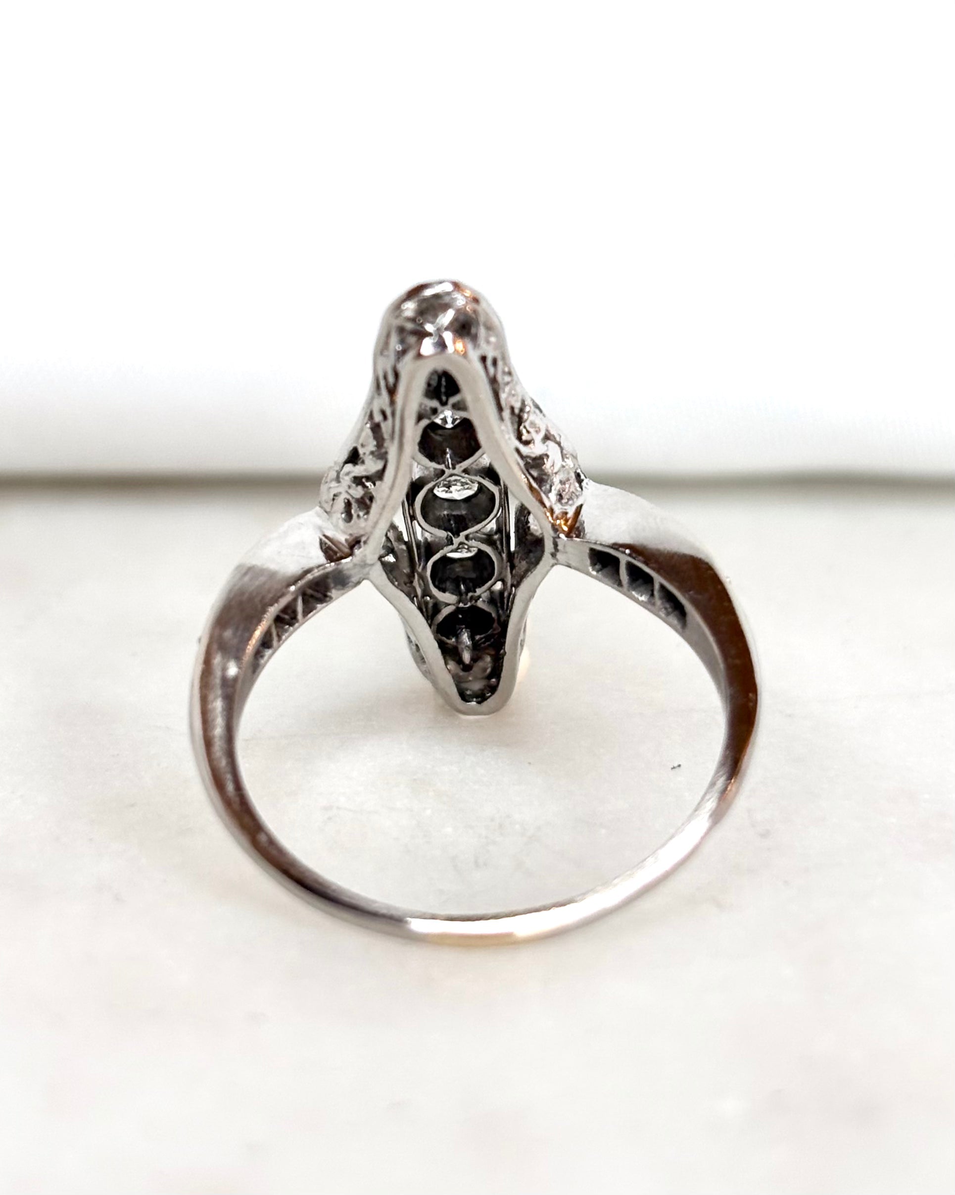 Bague Marquise Art Déco 19 Diamants &quot;Josianne&quot;