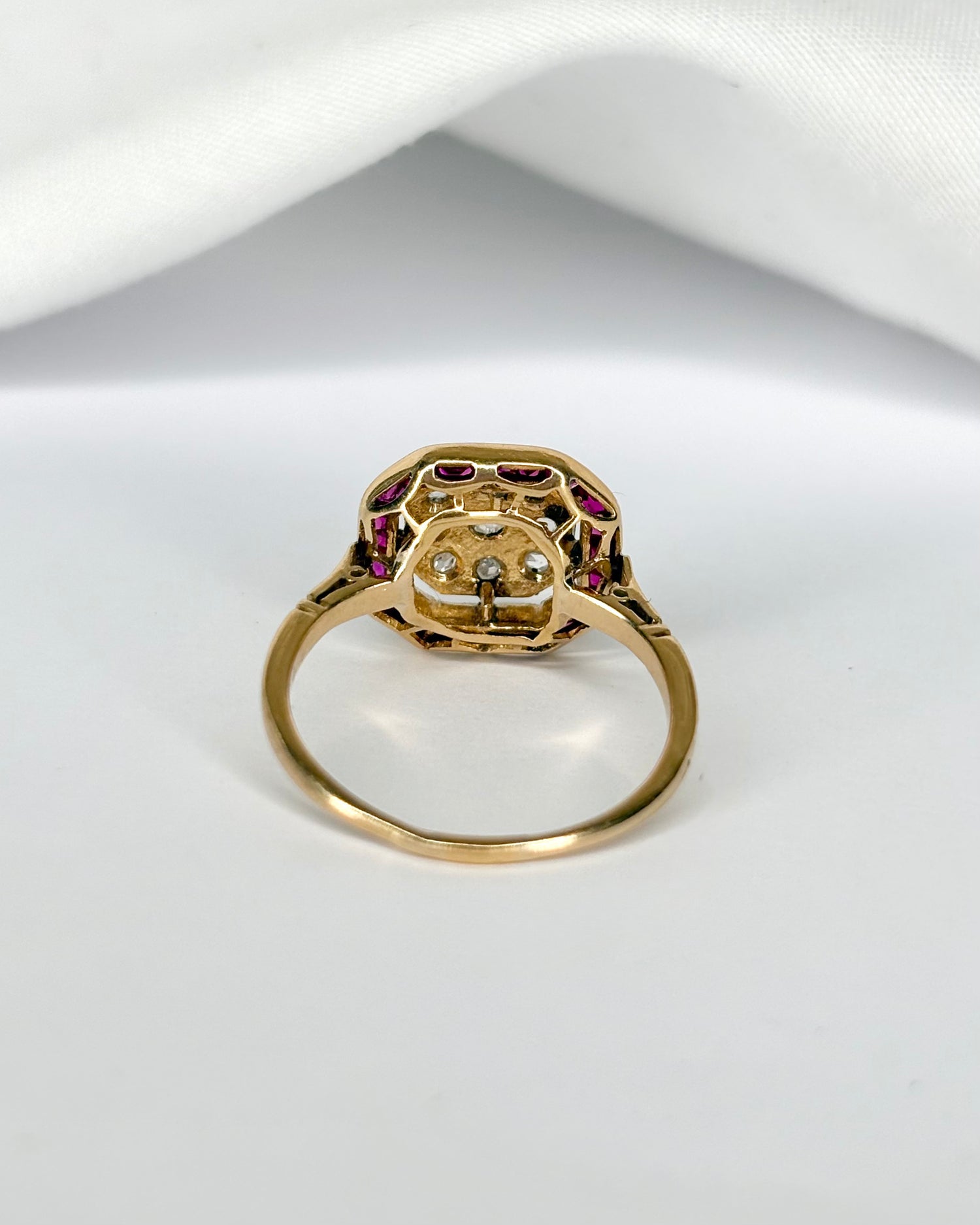 Bague Art Déco Rubis 0.40 carat &amp; Diamants "Karina"
