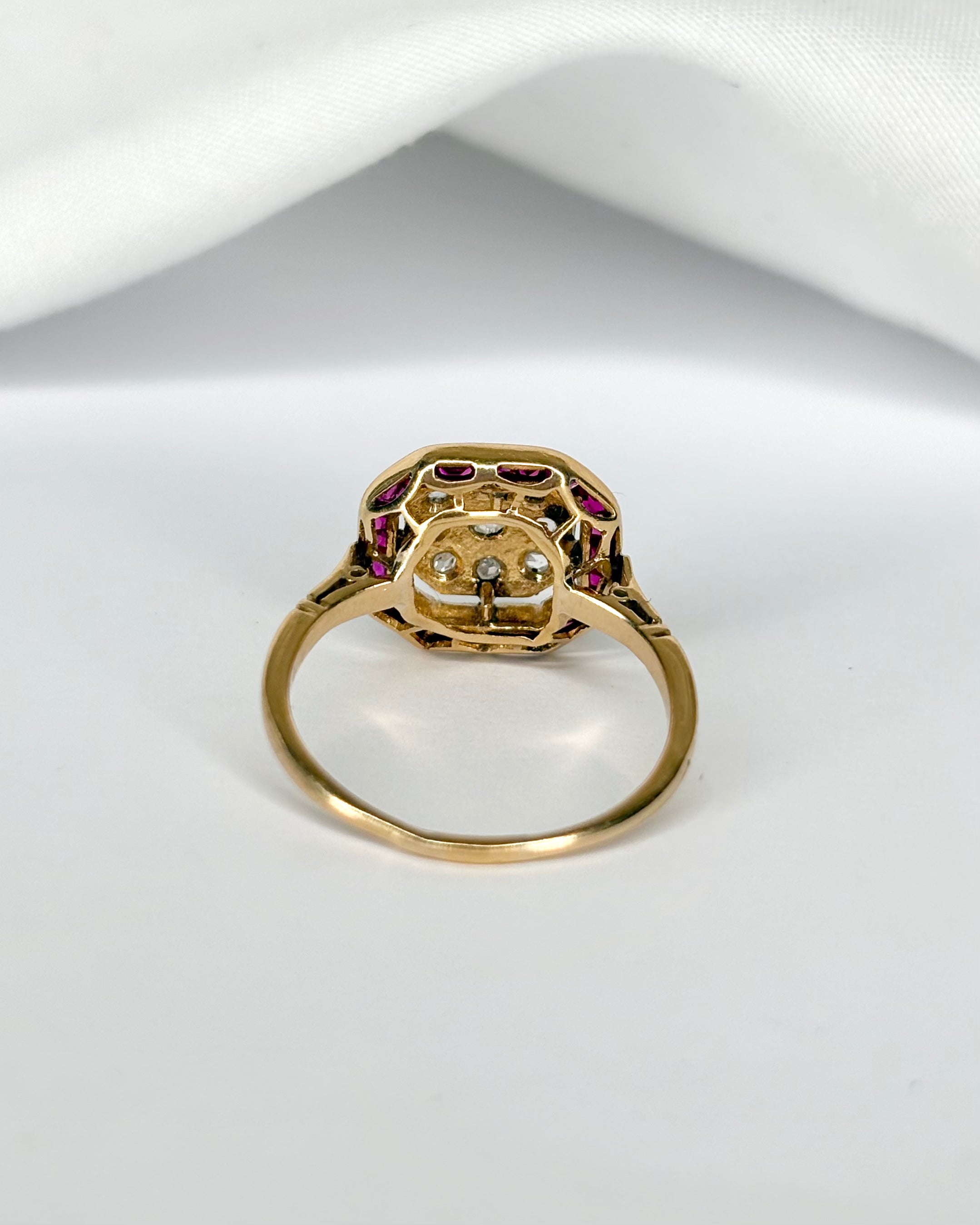 Bague Art Déco Rubis 0.40 carat &amp; Diamants "Karina"