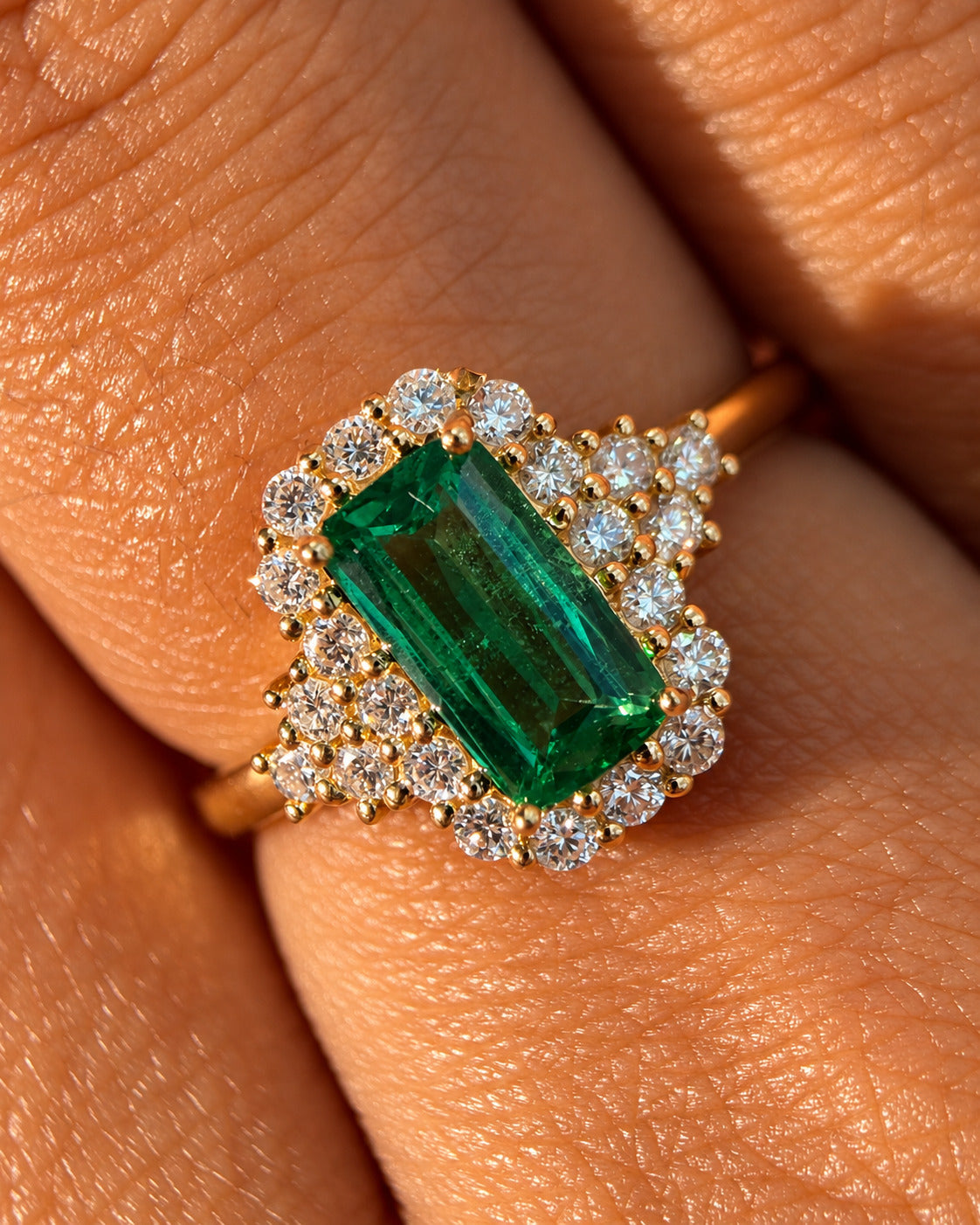 Art Deco-Style Tsavorite Garnet and Diamond Ring, 1.41 carats, "Nérine"
