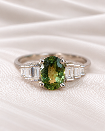 Bague Trilogie Saphir Vert 1.02 carat &amp; Diamants "Fabia"