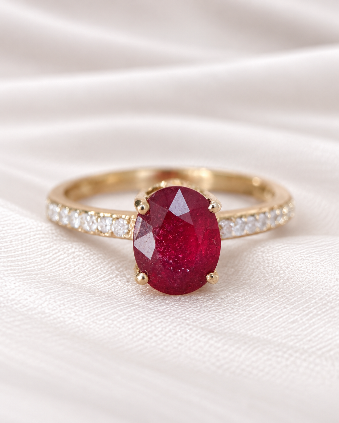 Bague Solitaire Rubis 2.78 carats &amp; Diamants "Télma"