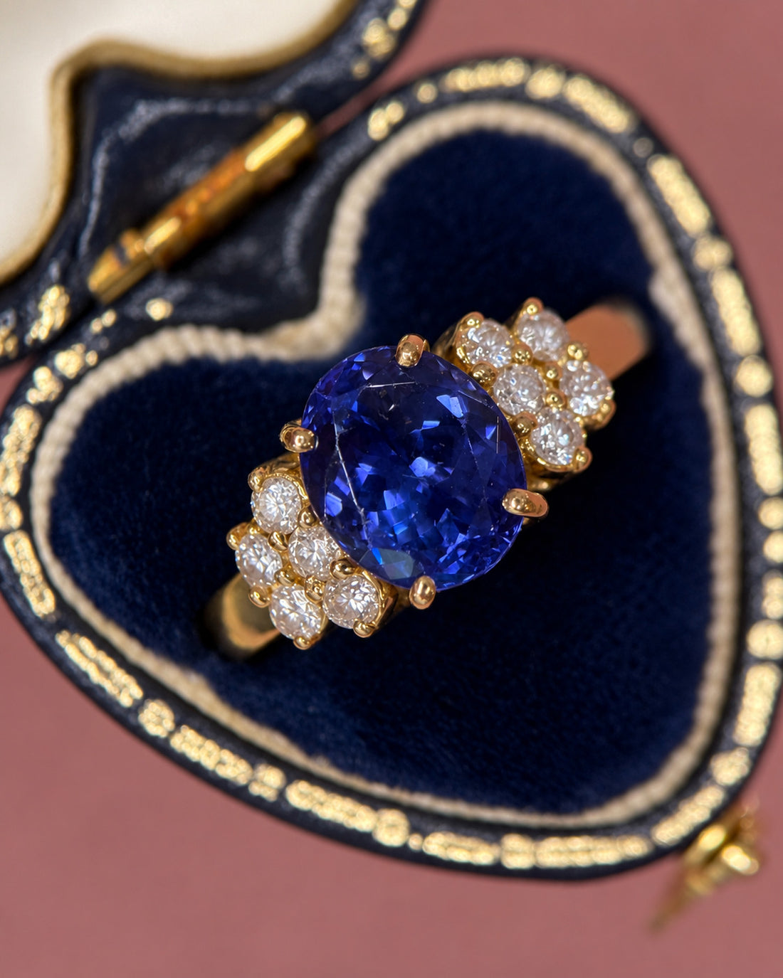 Bague Trilogie Tanzanite 2.50 carats &amp; Diamants 6.19g "Alizée"