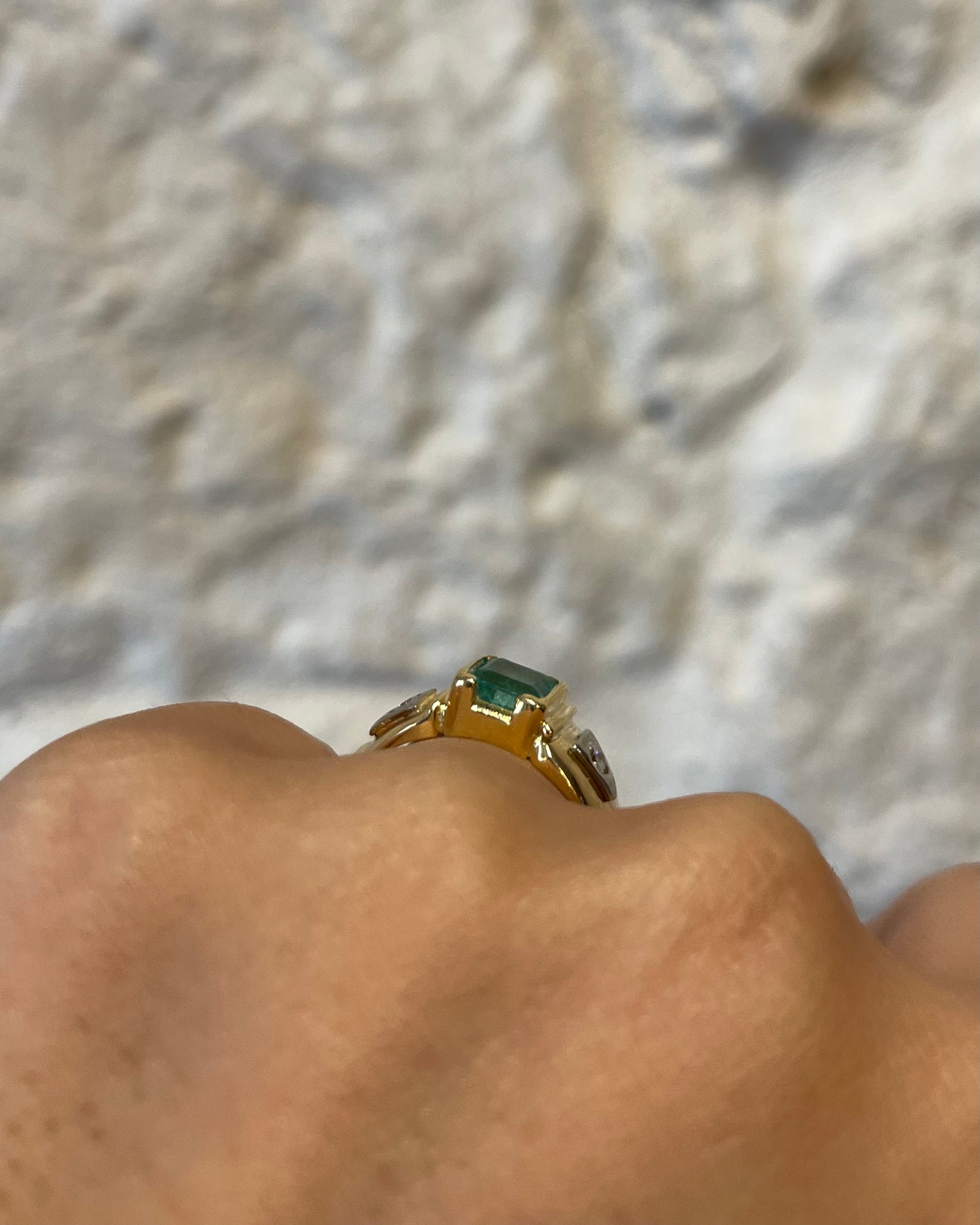 Bague Jonc Émeraude 1.15 carat &amp; Diamants &quot;Katy&quot;