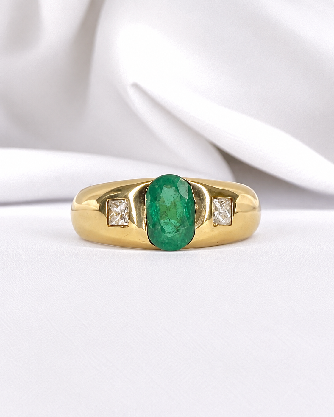 1.60-carat Emerald &amp; Diamond Band Ring "Daphné"