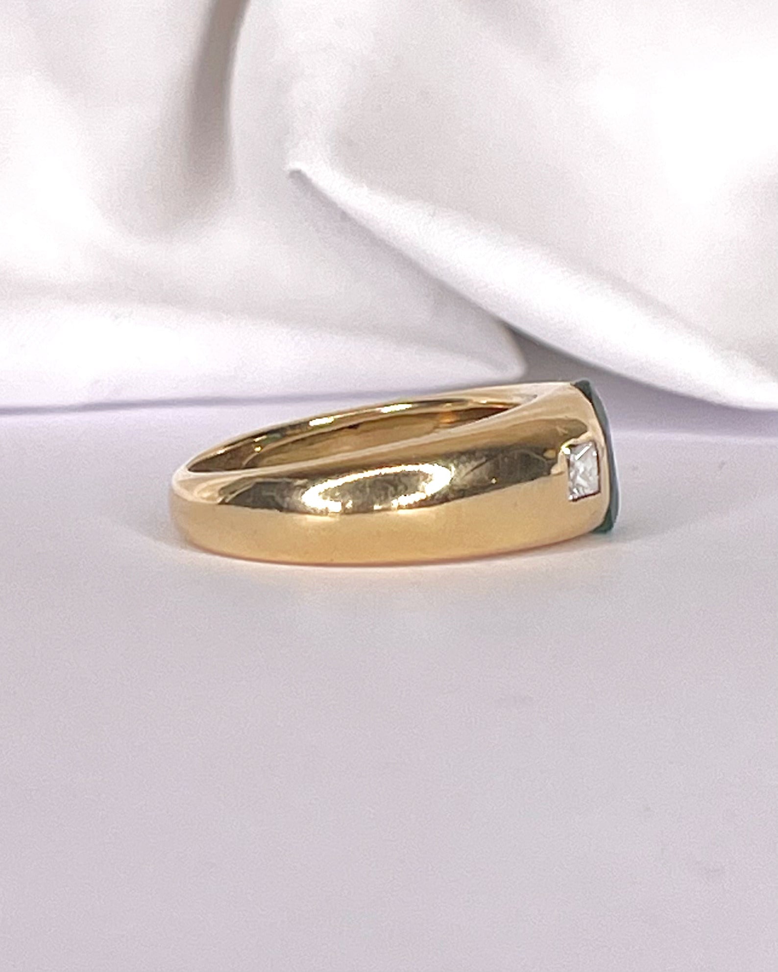1.60-carat Emerald &amp; Diamond Band Ring "Daphné"
