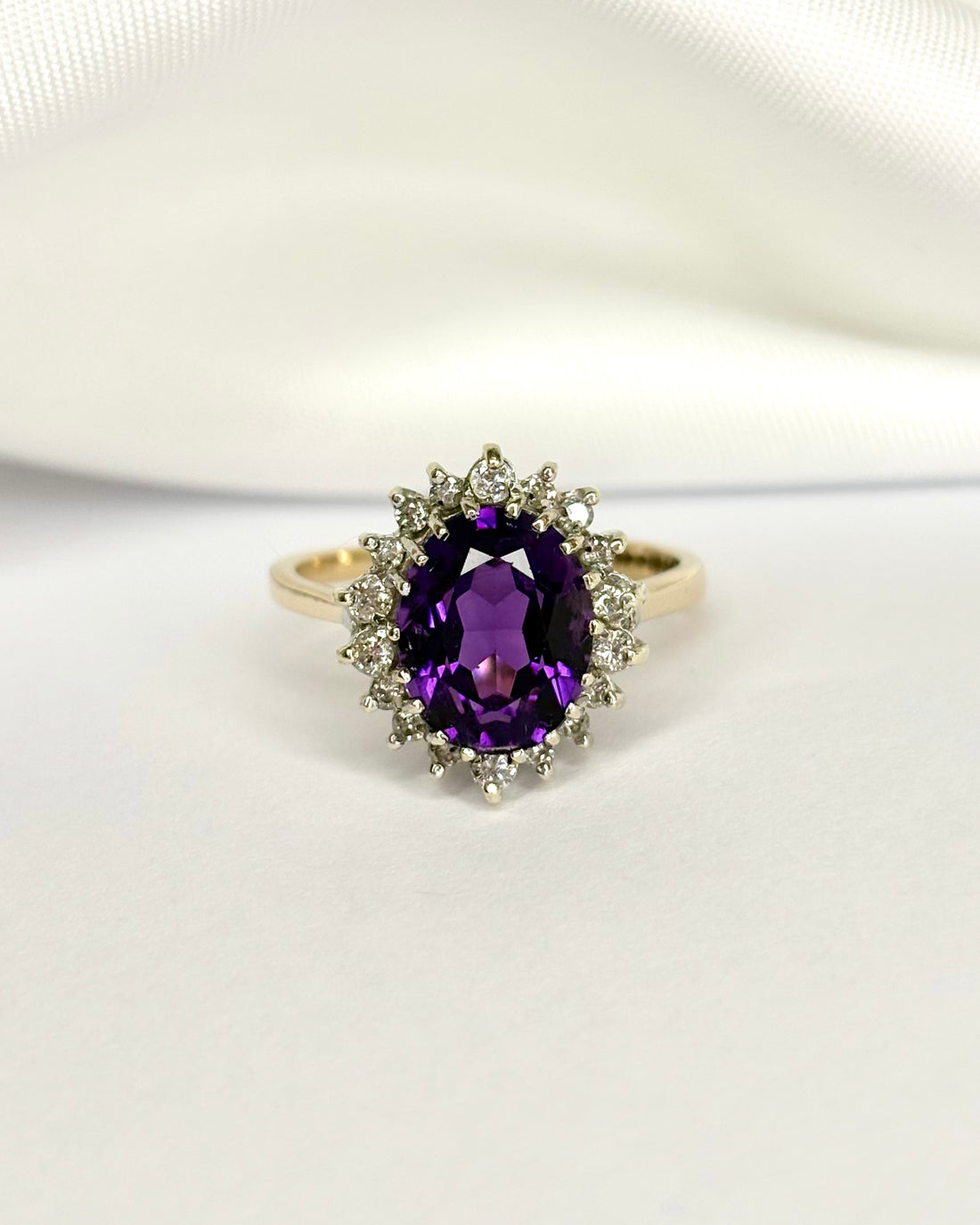 Bague Marguerite Améthyste 2.40 carats &amp; 18 Diamants &quot;Sam&quot;
