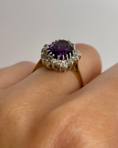 Anillo Margarita Amatista 2.40 quilates y 18 Diamantes "Sam"