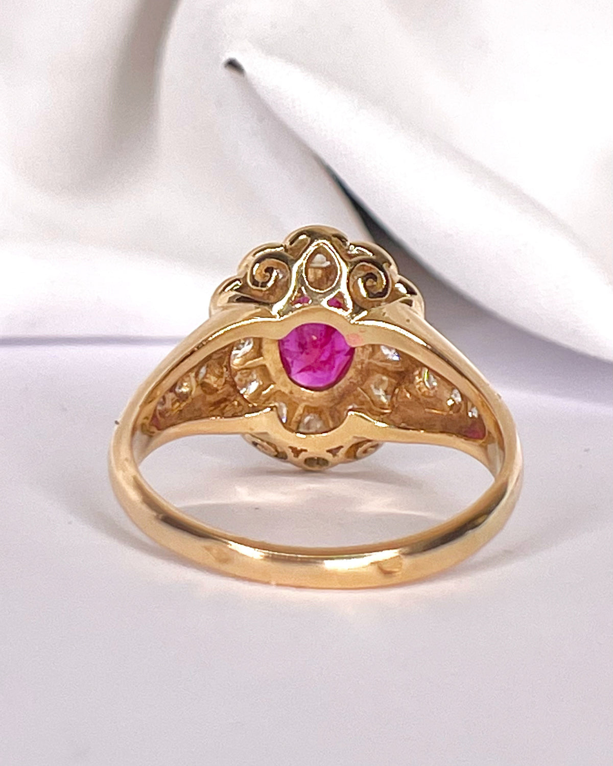 Bague Marguerite Rubis 1.31 carat &amp; Diamants 0.71 carat "Fanny"