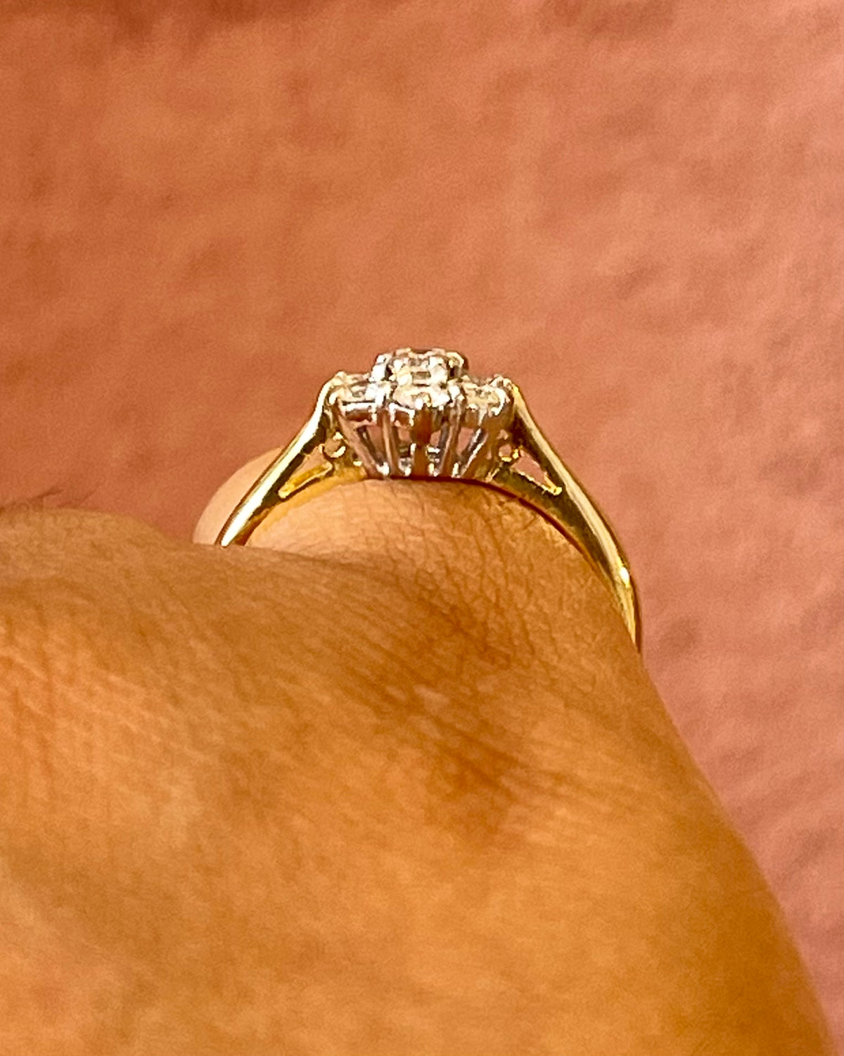 Anillo margarita de diamantes de 0.38 quilates «Sally»