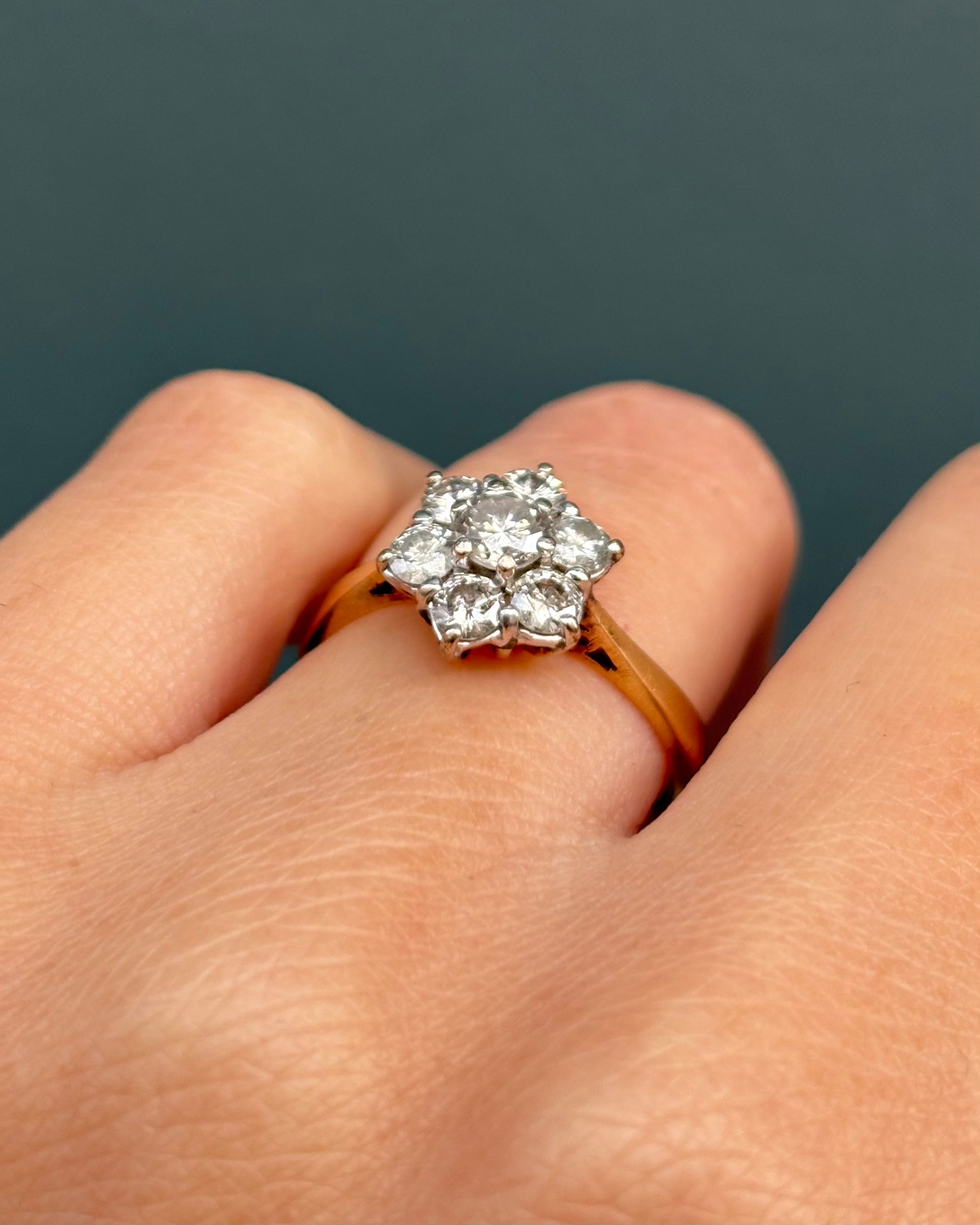 Bague Marguerite Diamants 0.85 carat "Nila"