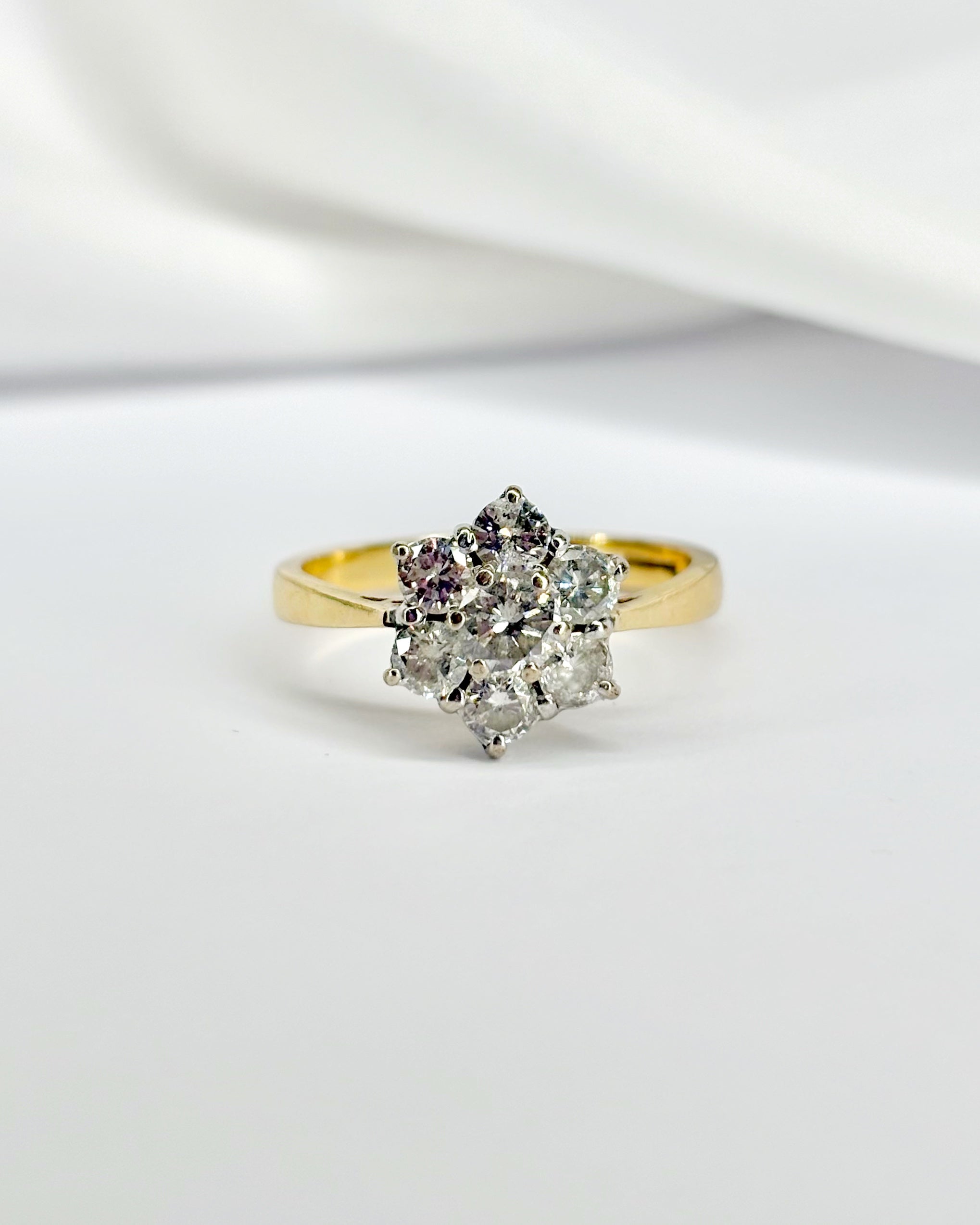 Daisy diamond ring