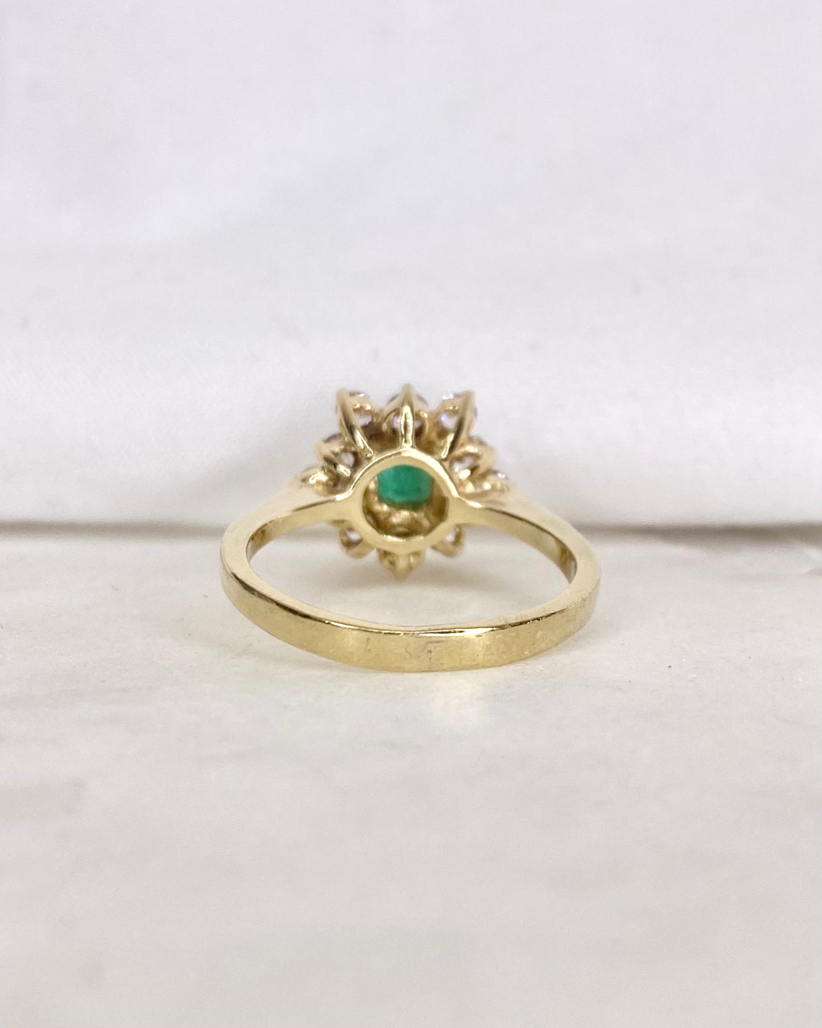 Bague Marguerite Émeraude &amp; Diamants "Élise"