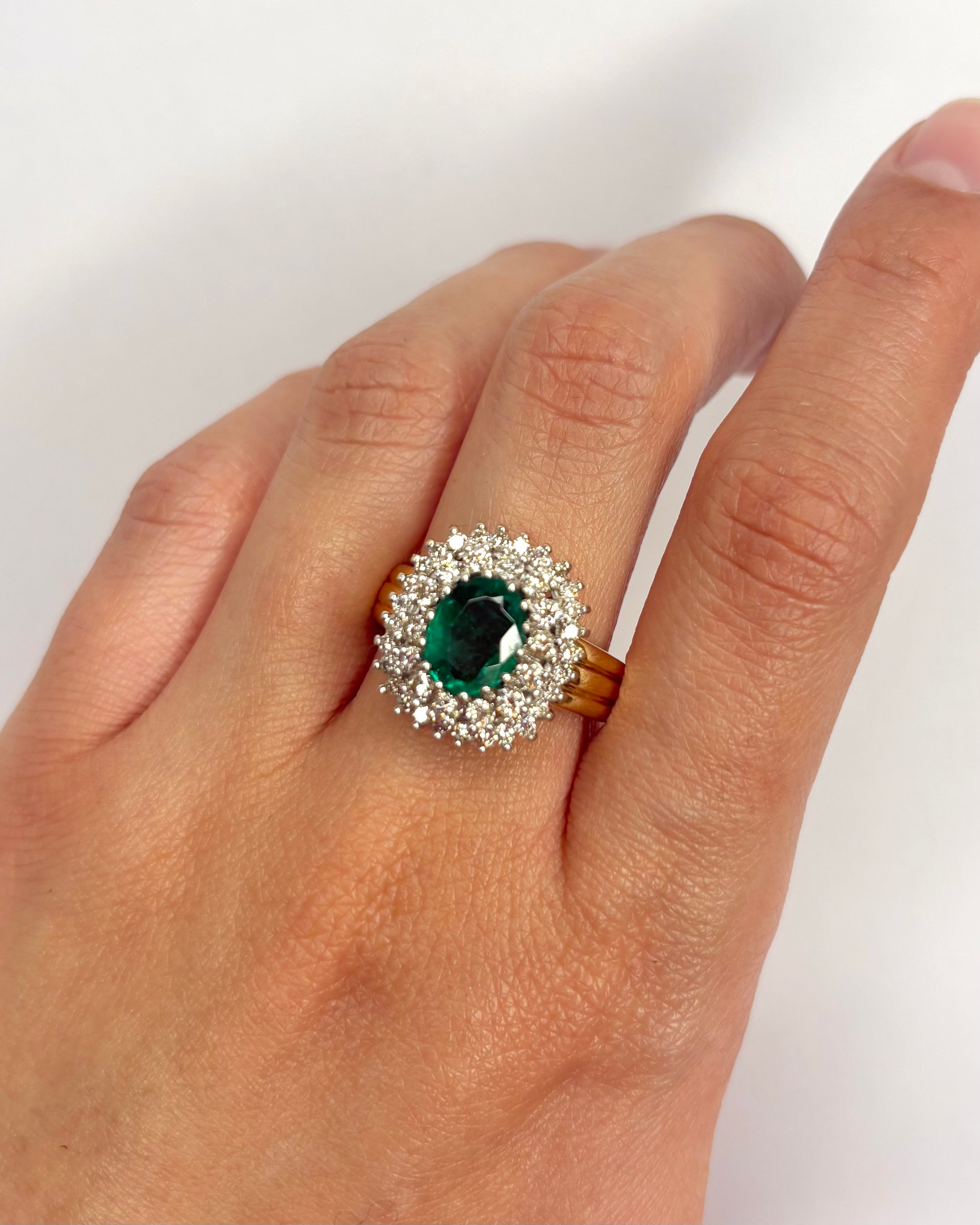 Bague Marguerite Émeraude 1.40 carat &amp; Diamants 0.84 carat "Maia"