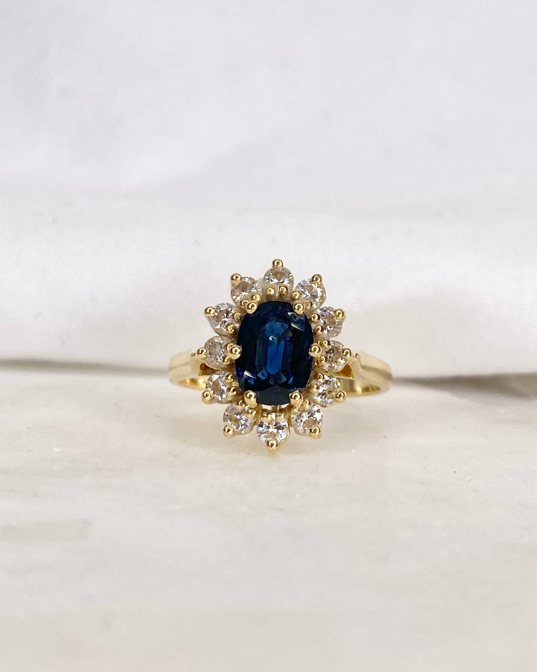 Bague Marguerite Saphir 1.65 carat &amp; Diamants &quot;Loli&quot;