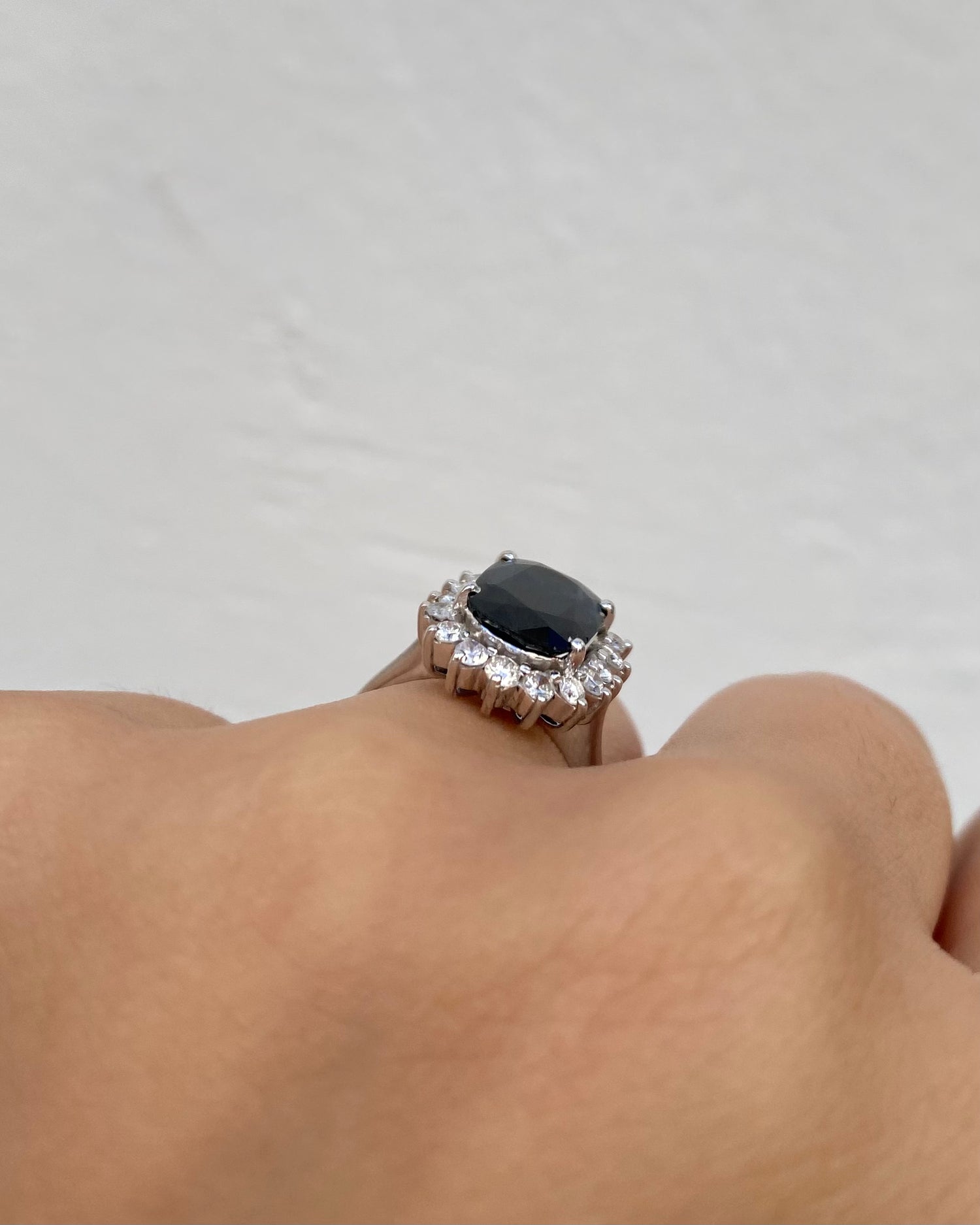 Bague Marguerite Saphir 3.40 carats &amp; Diamants &quot;Murielle&quot;