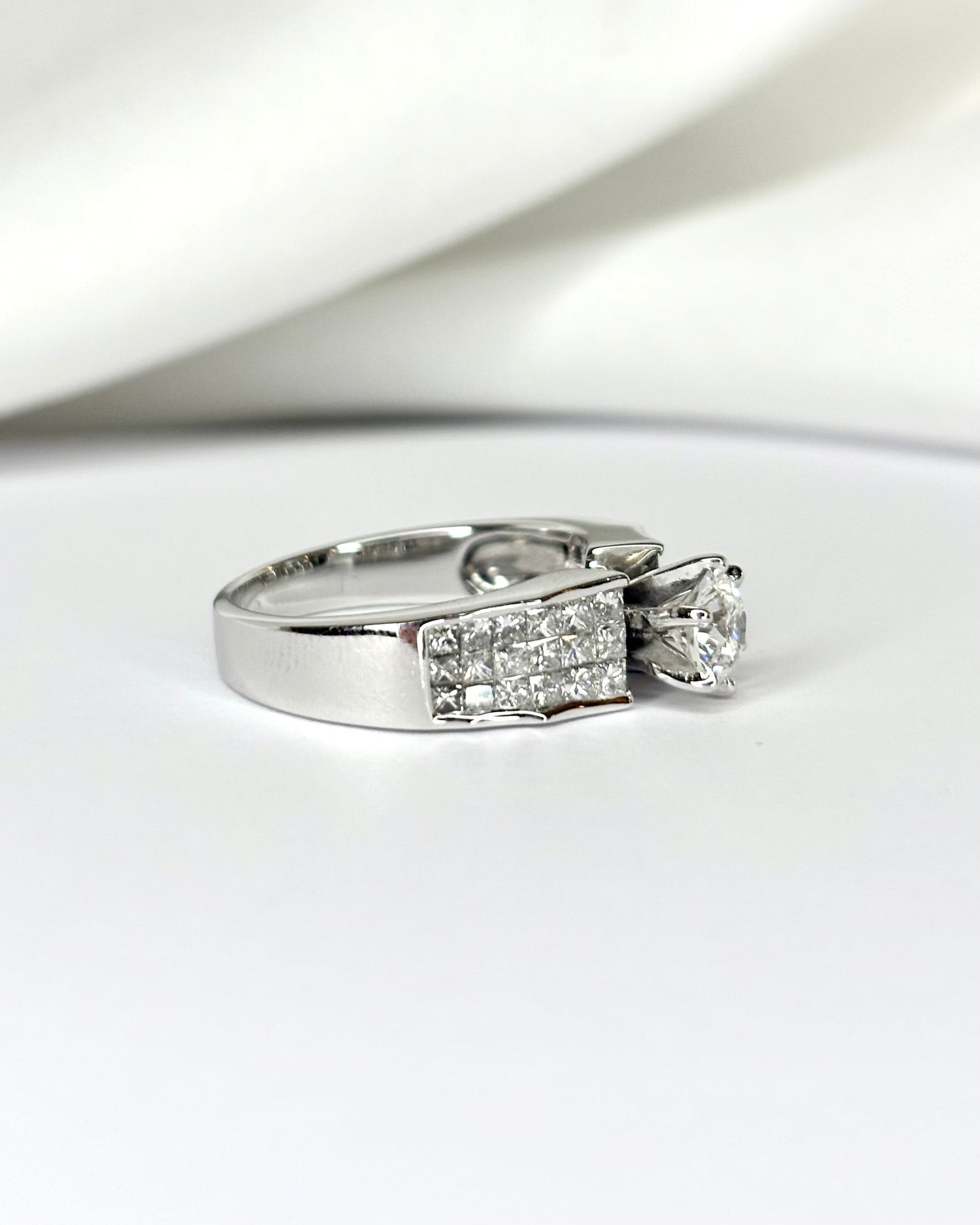 Anillo solitario diamante 1.14 quilates &quot;Adela&quot;