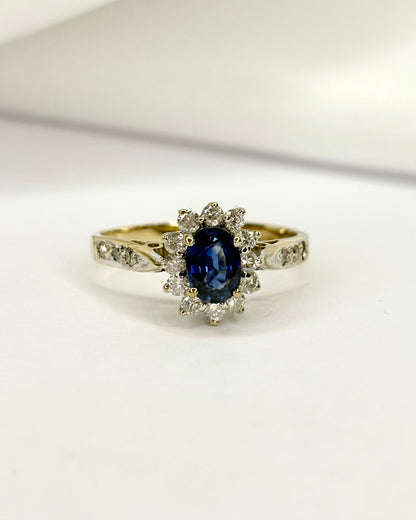 Bague Marguerite Saphir 1.58 carat &amp; 18 Diamants &quot;Rebecca&quot;