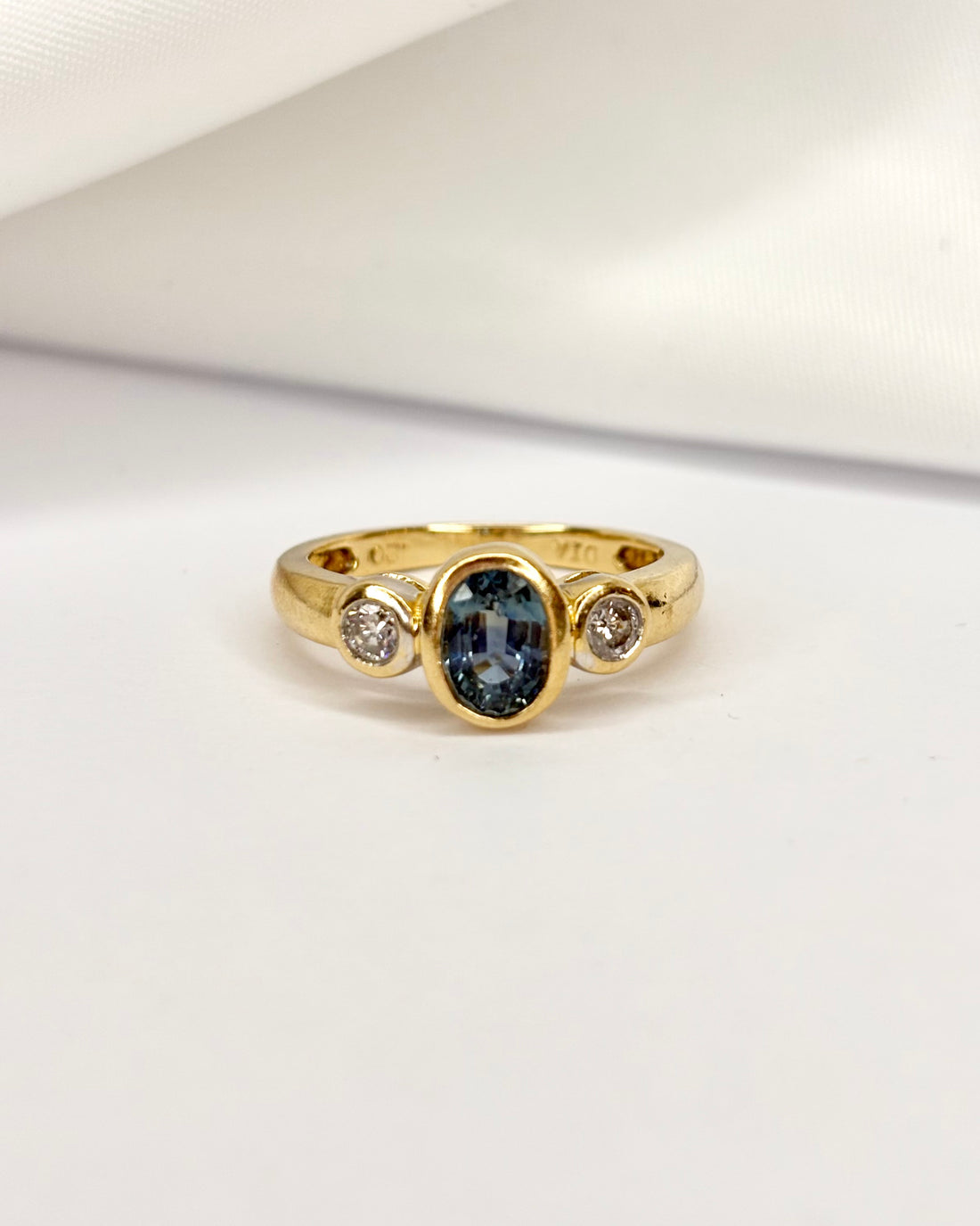 Bague Trilogie Saphir 1 carat &amp; Diamants 0.20 carat &quot;Soline&quot;