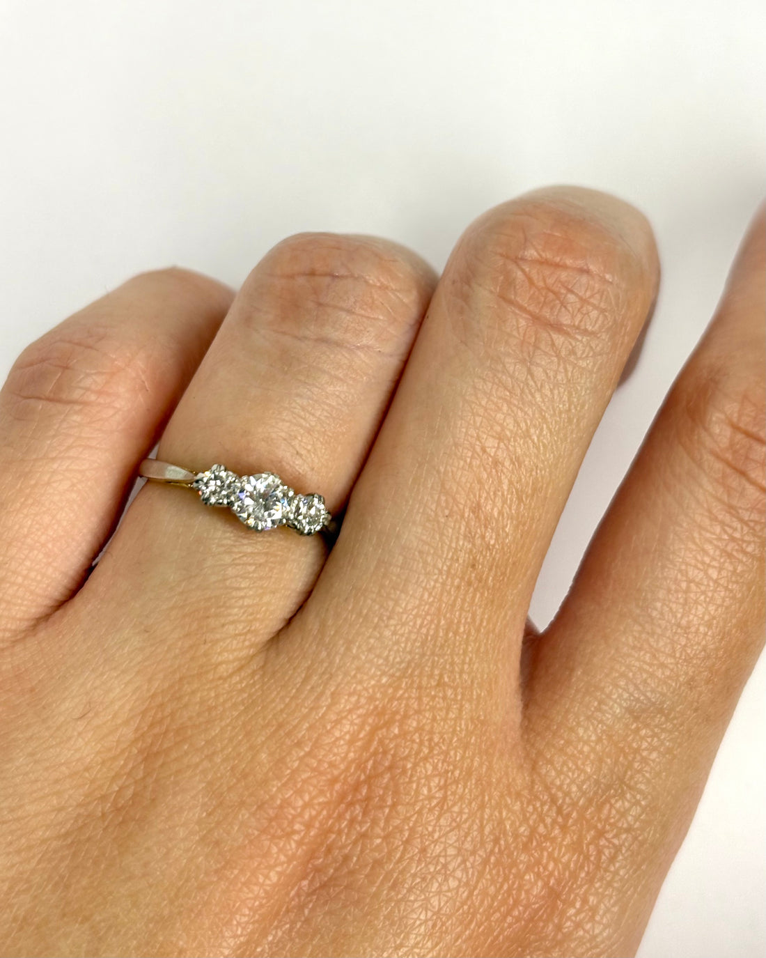 Bague Trilogie Art Deco Diamants 0.44 carat &quot;Clara&quot;