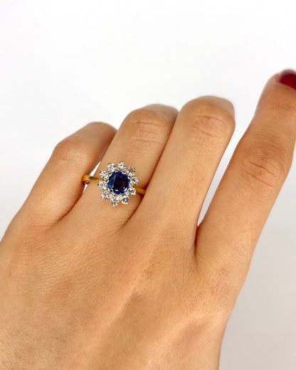 Bague Marguerite Saphir 1.20 carat &amp; Diamants 0.40 carat "Elisabeth"