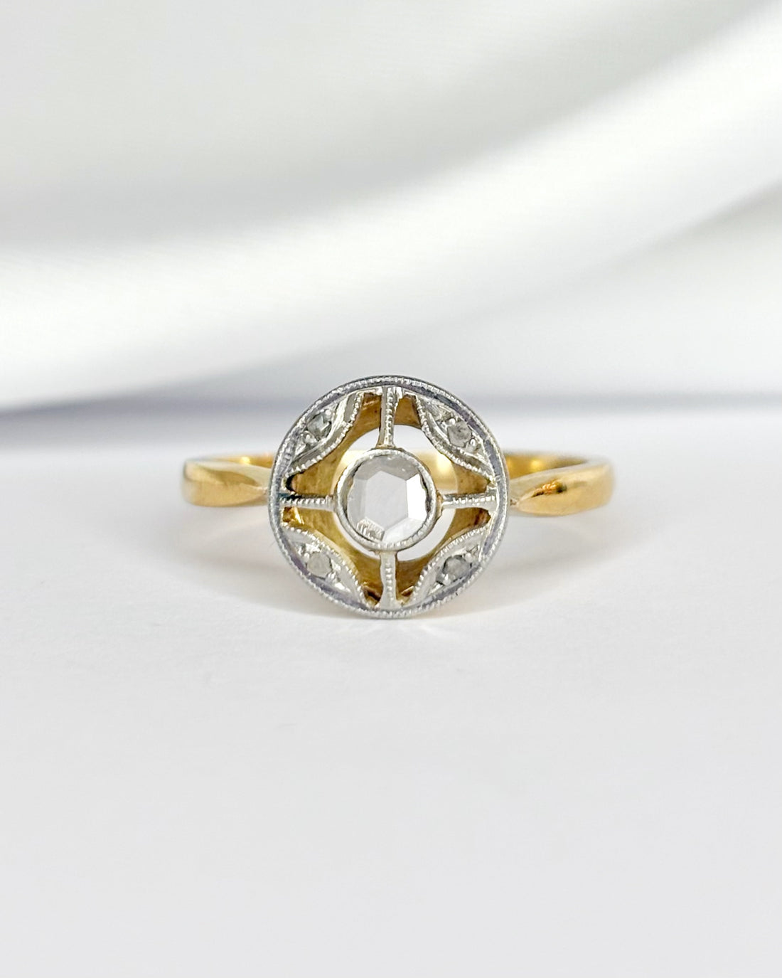 Art Deco Diamond Ring "Daphne"