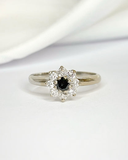 Bague Marguerite Diamants Noir &amp; Blancs 0.39 carat "Liana"