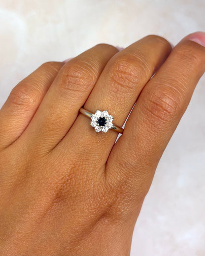 Bague Marguerite Diamants Noir &amp; Blancs 0.39 carat "Liana"