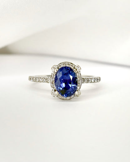 Bague Solitaire Saphir 1.56 carat &amp; 52 Diamants &quot;Sabine&quot;