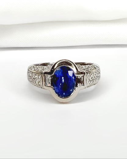 Bague Jonc Saphir 1.90 carat &amp; Diamants 0.84 carat “Roxie”